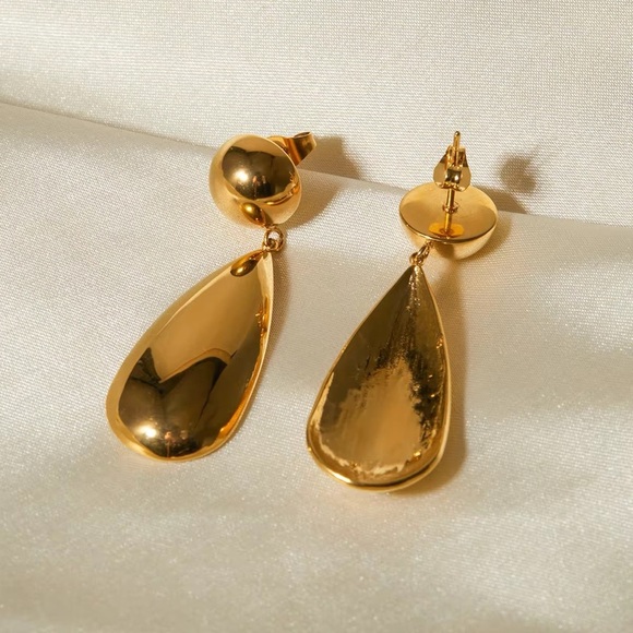 18K Gold Plated - Drop Earrings - Picture 3 of 7